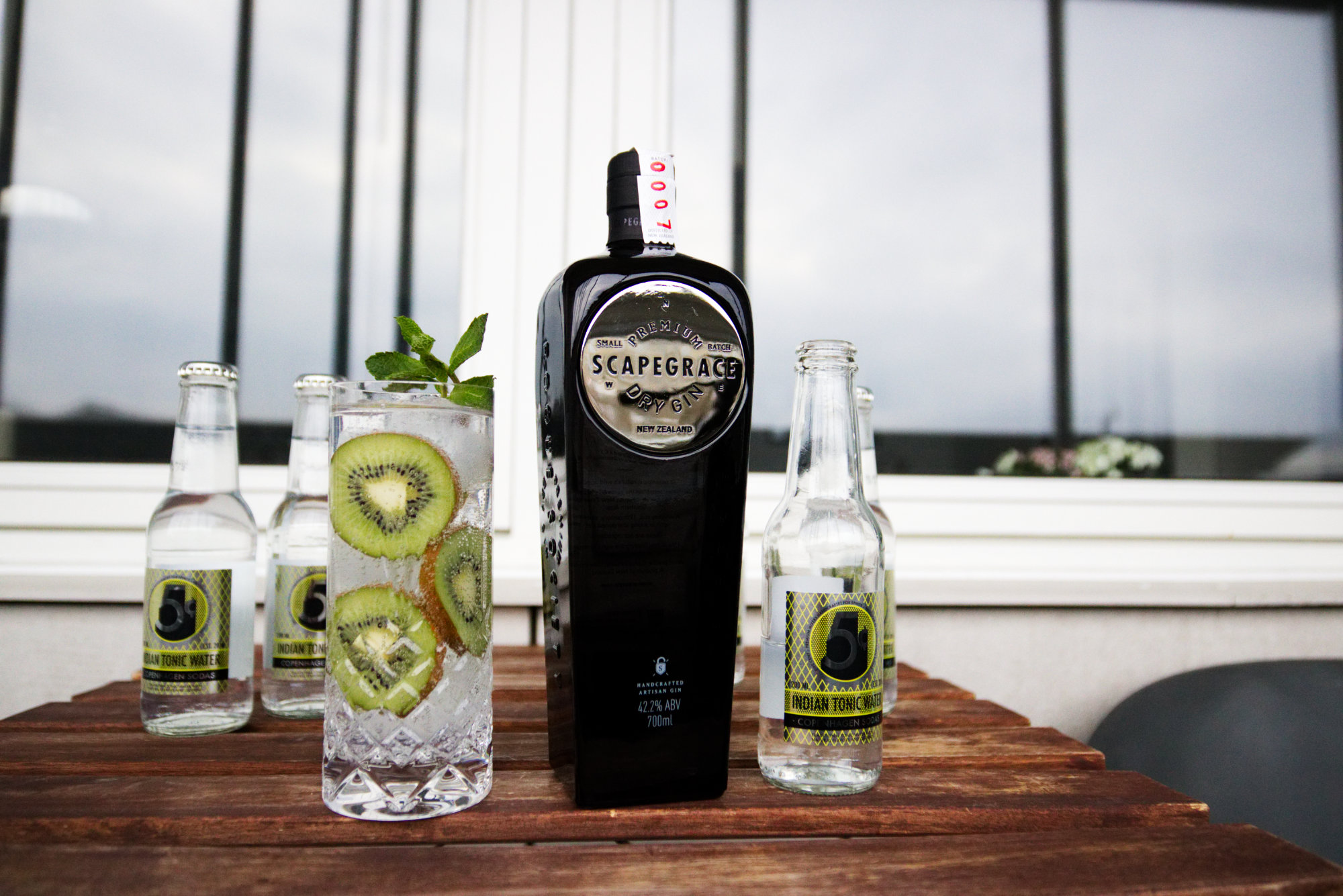 Le Tribute Gin: A Premium Craft Gin with a Smooth, Complex Flavor Profile